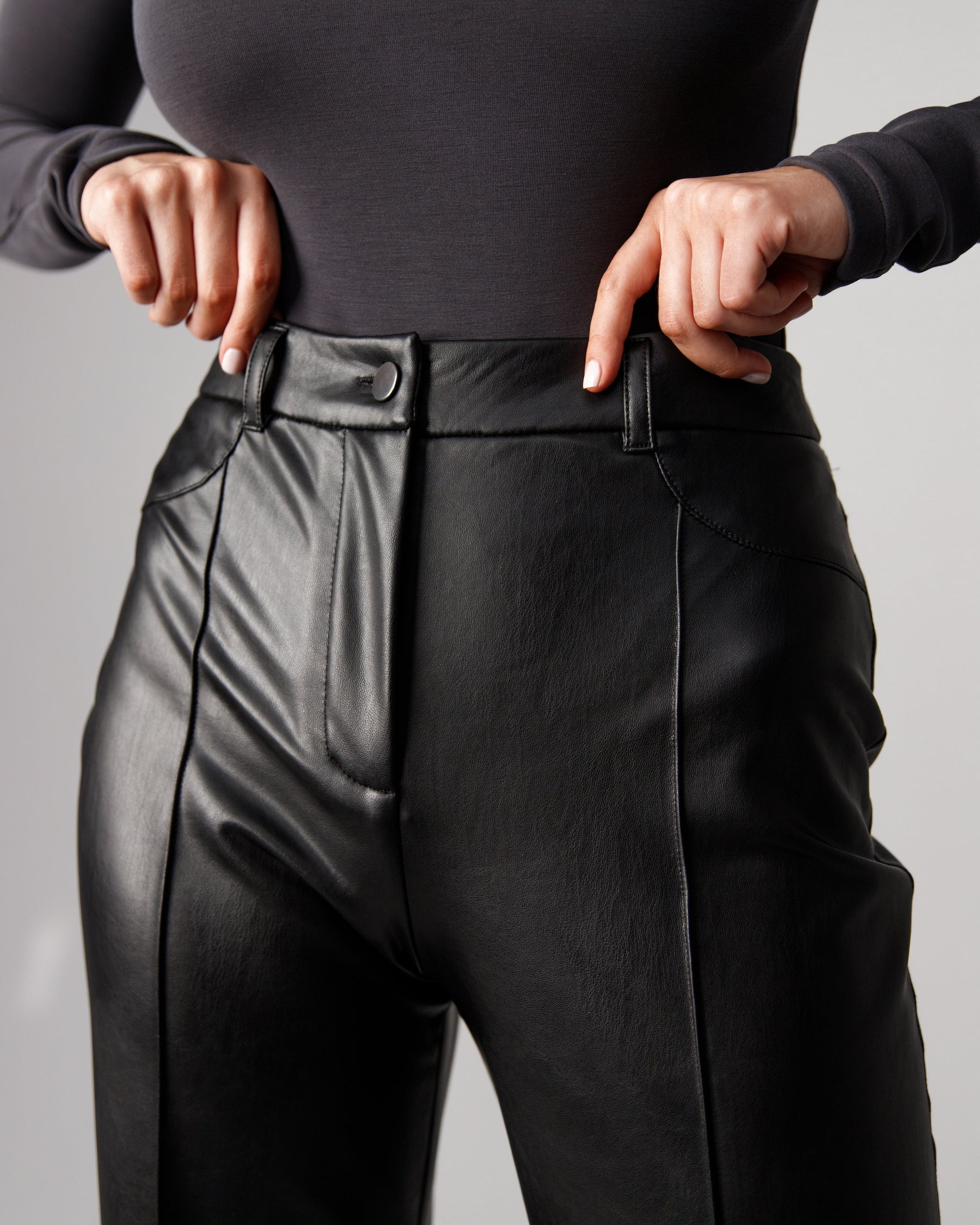 Soft vegan leather pants in black – Serena